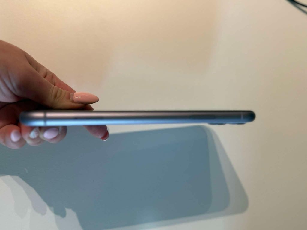 Iphone 11 в отлично състояние