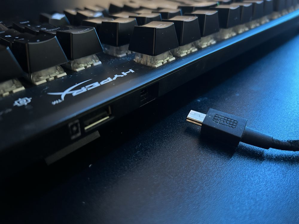 механическая клавиатура | HyperX Alloy FPS RGB