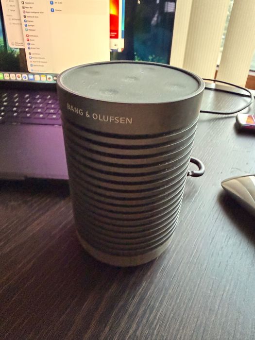 Портативна колона Bang & Olufsen Beosoud Explore
