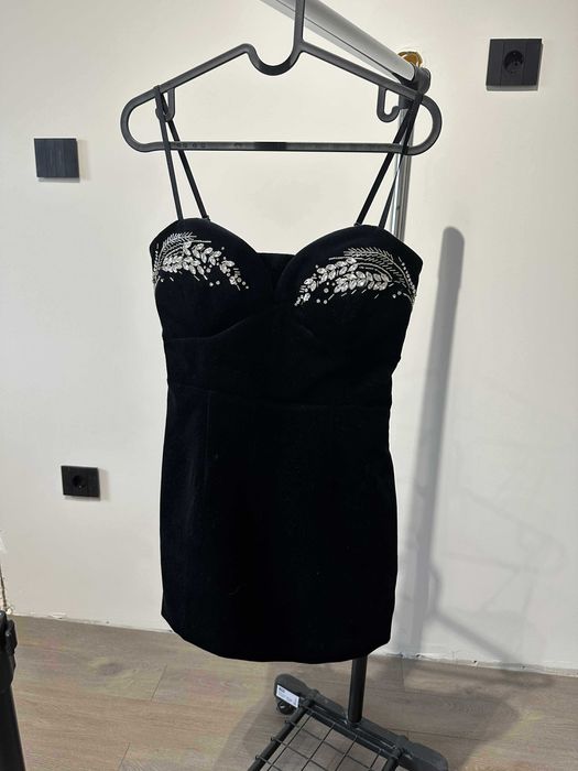 Къса черна рокля YSL с камъни