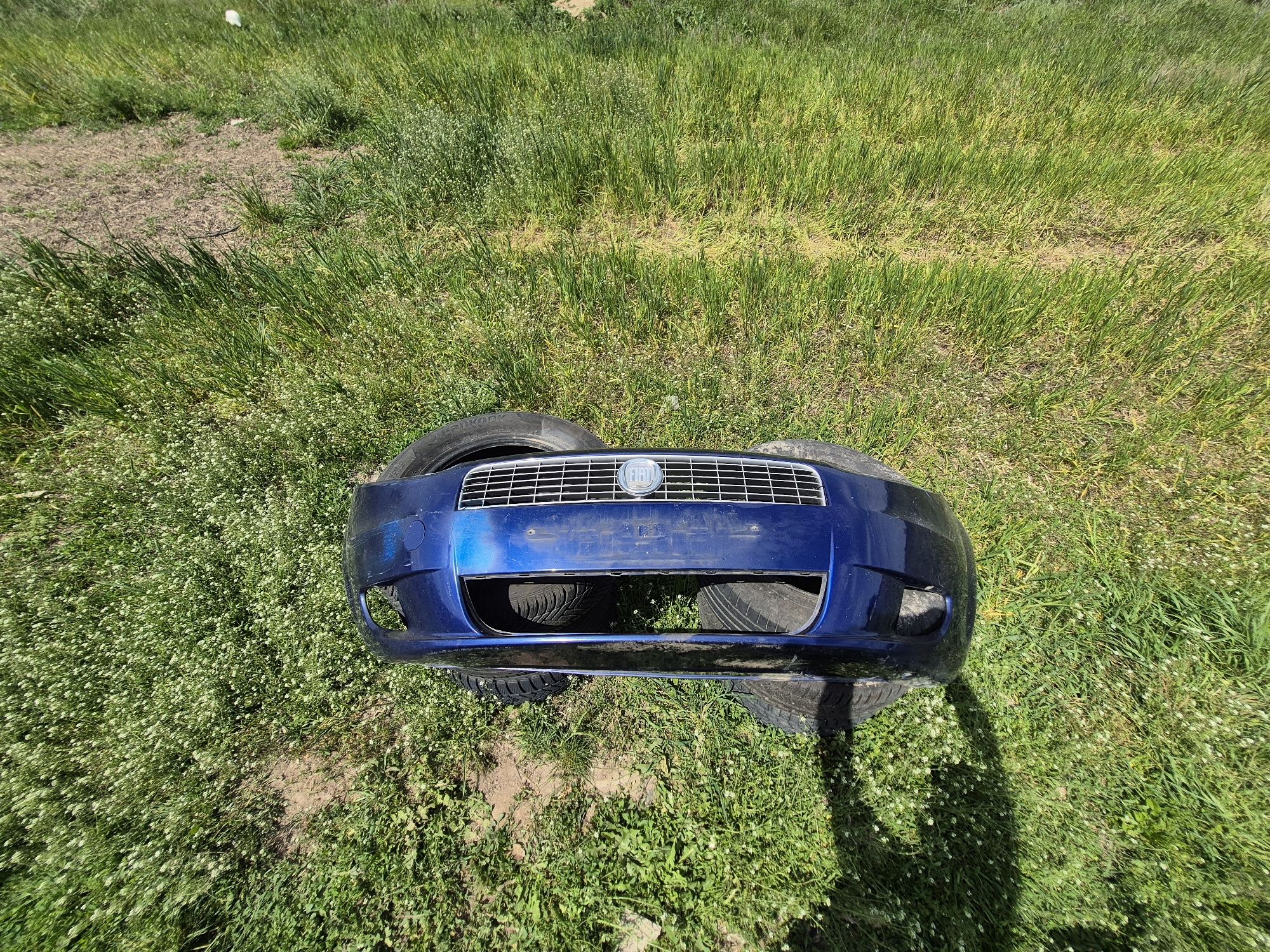 Bara fata Fiat Punto