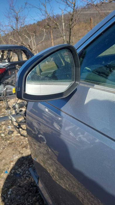 Oglinda stanga Audi A4 B9 Allroad 2016 cu senzor unghi mort