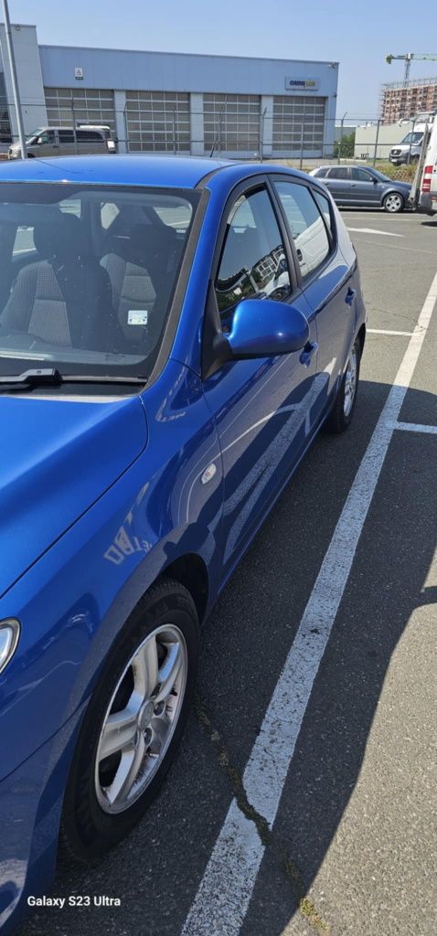 Продавам Hyundai i30