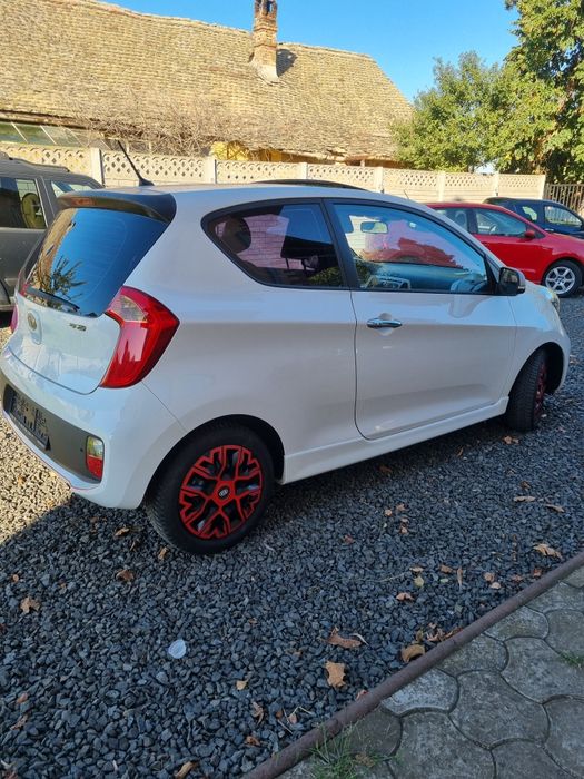 Kia Picanto Platinum Edition GT line