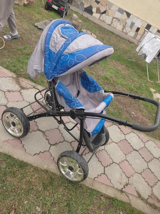 Коляска детская продам