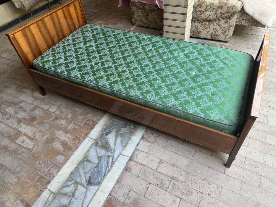 Продается кровать