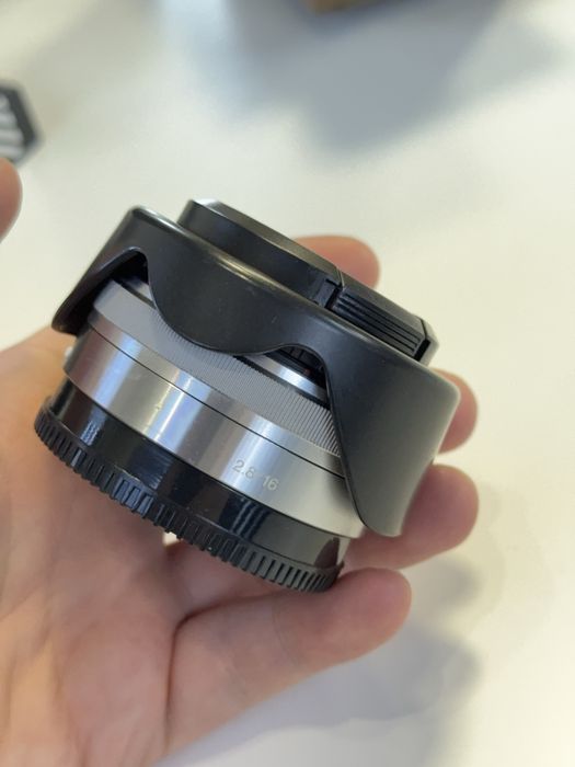 Обектив Sony E 16mm f/2.8 (Pancake) Autofocus