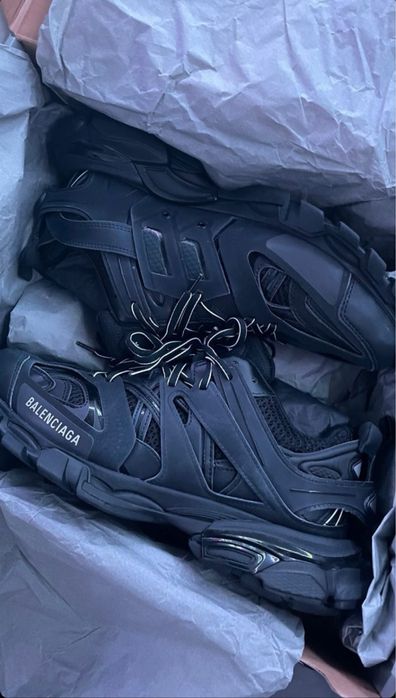 BALENCIAGA track 46 номер
