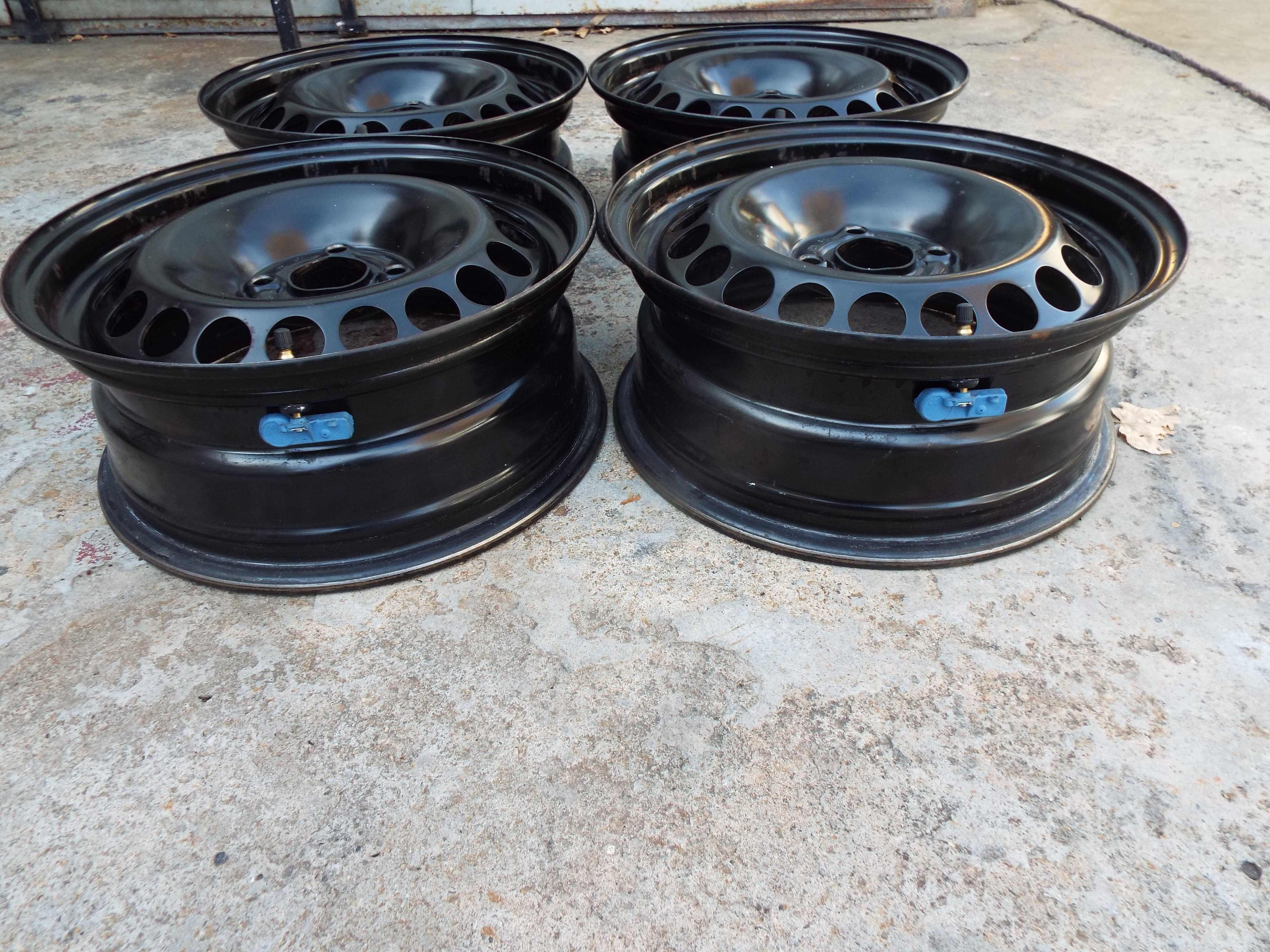 vand 4 jante pe 15" originale opel corsa "E" cu senzori presiune 800r