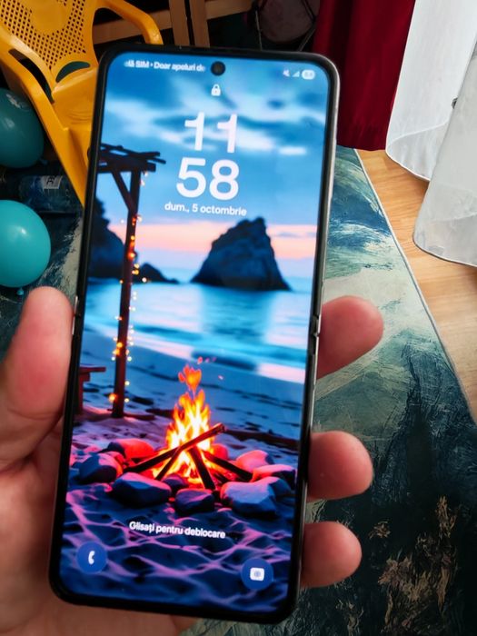 Vând sau Schimb Samsung Galaxy Z Flip 5 5G 512GB