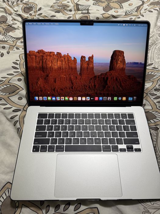 MacBook 15.3 на М3