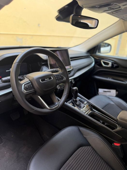 Vând Jeep Compas hybrid