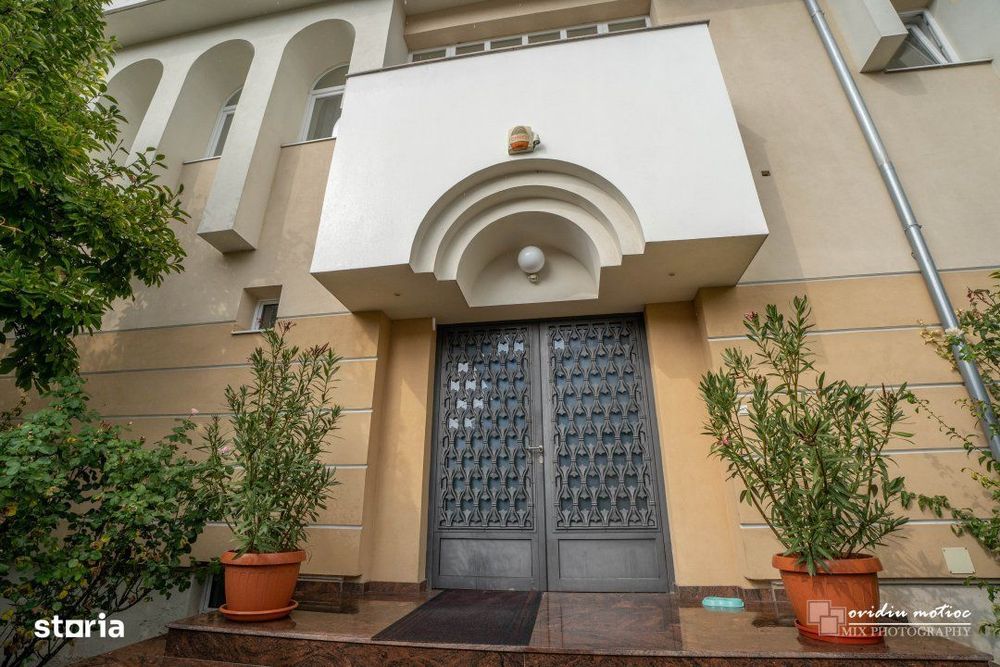 Birou in zona P-ta Engels