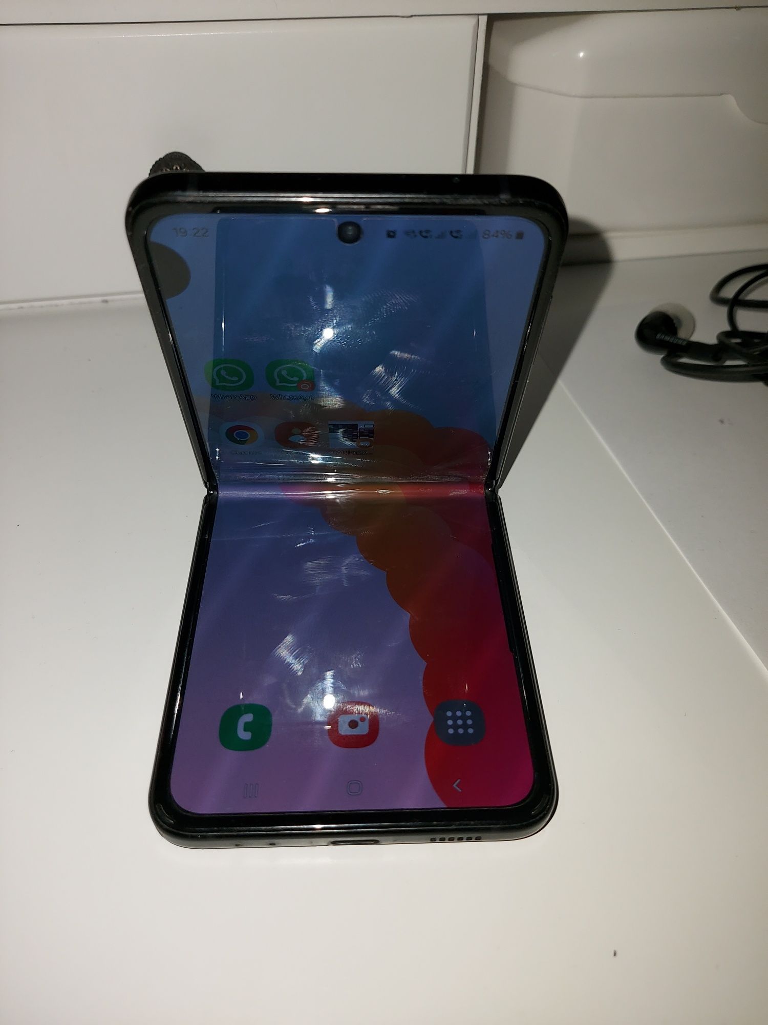 Vând samsung z flip 3