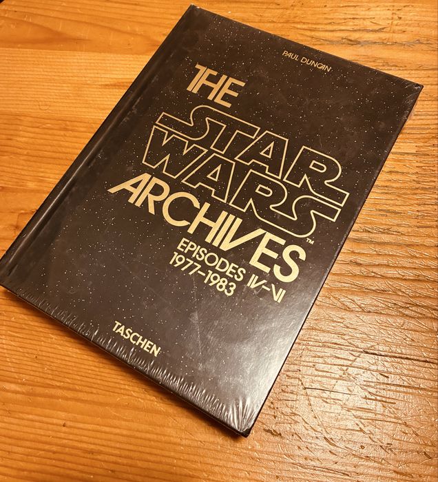 Неотворена колекционерска книга за Stars Wars, издание на Taschen