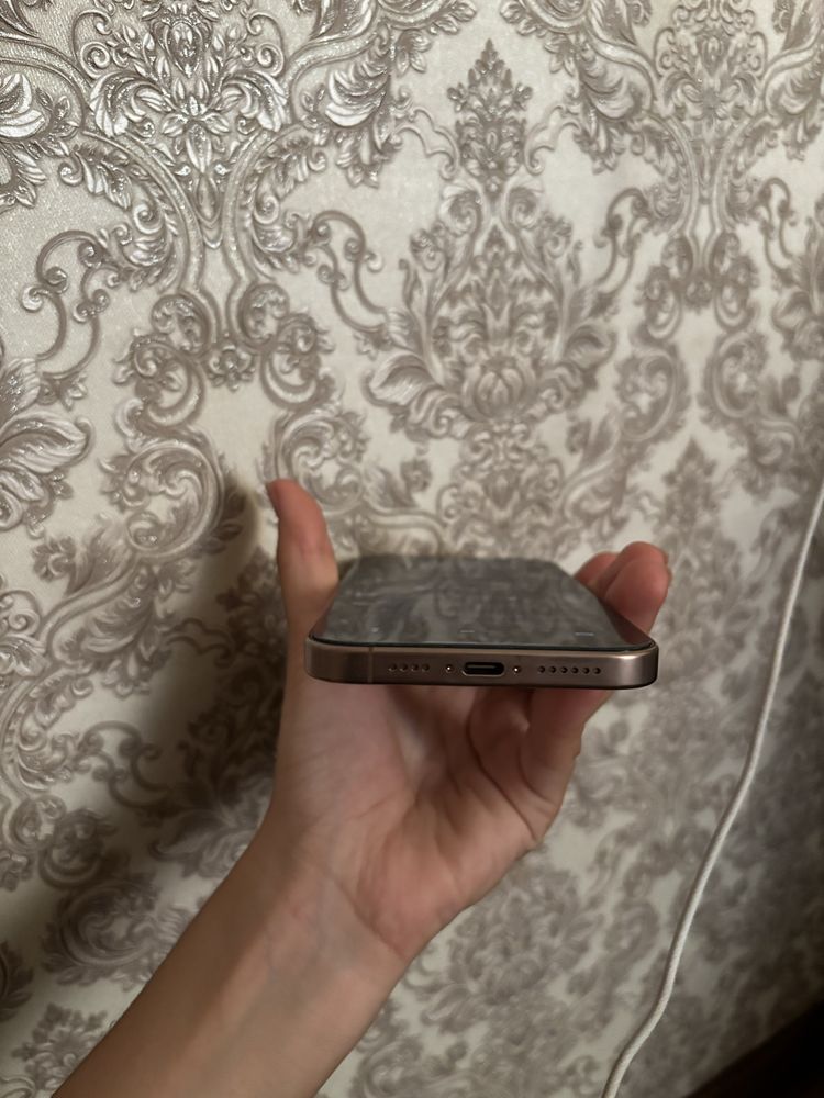 Iphone 16 pro max tilla rang