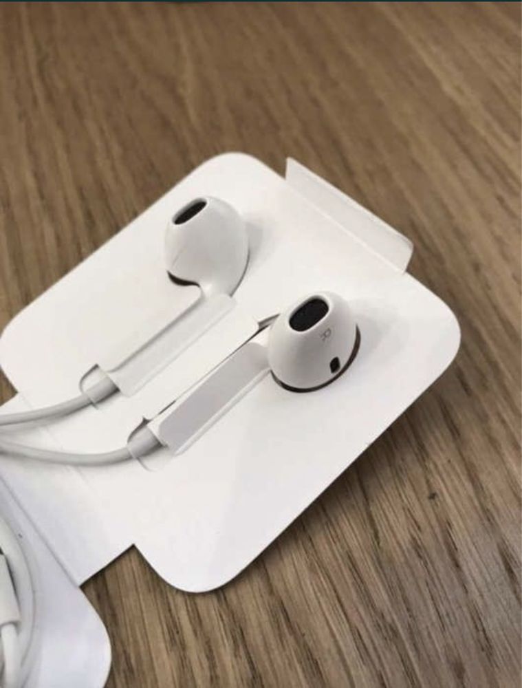 Apple EarPods Lighting Продам оригинал наушник