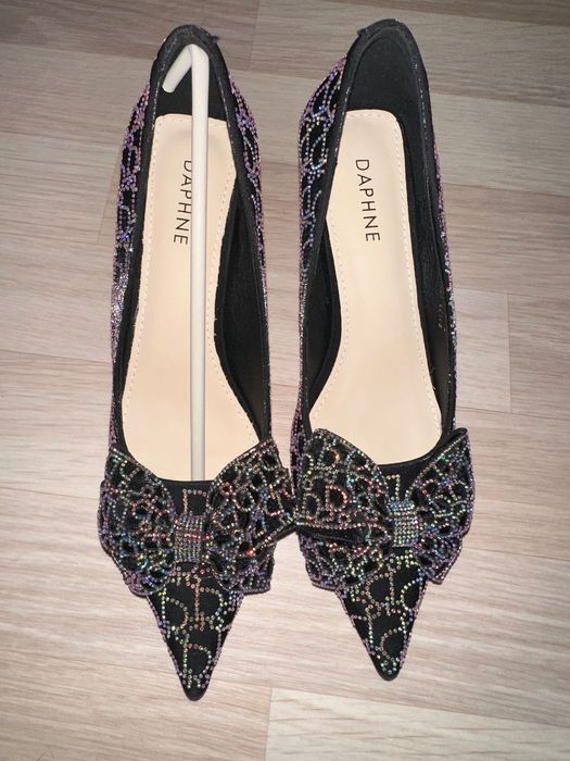 Продам новые туфли