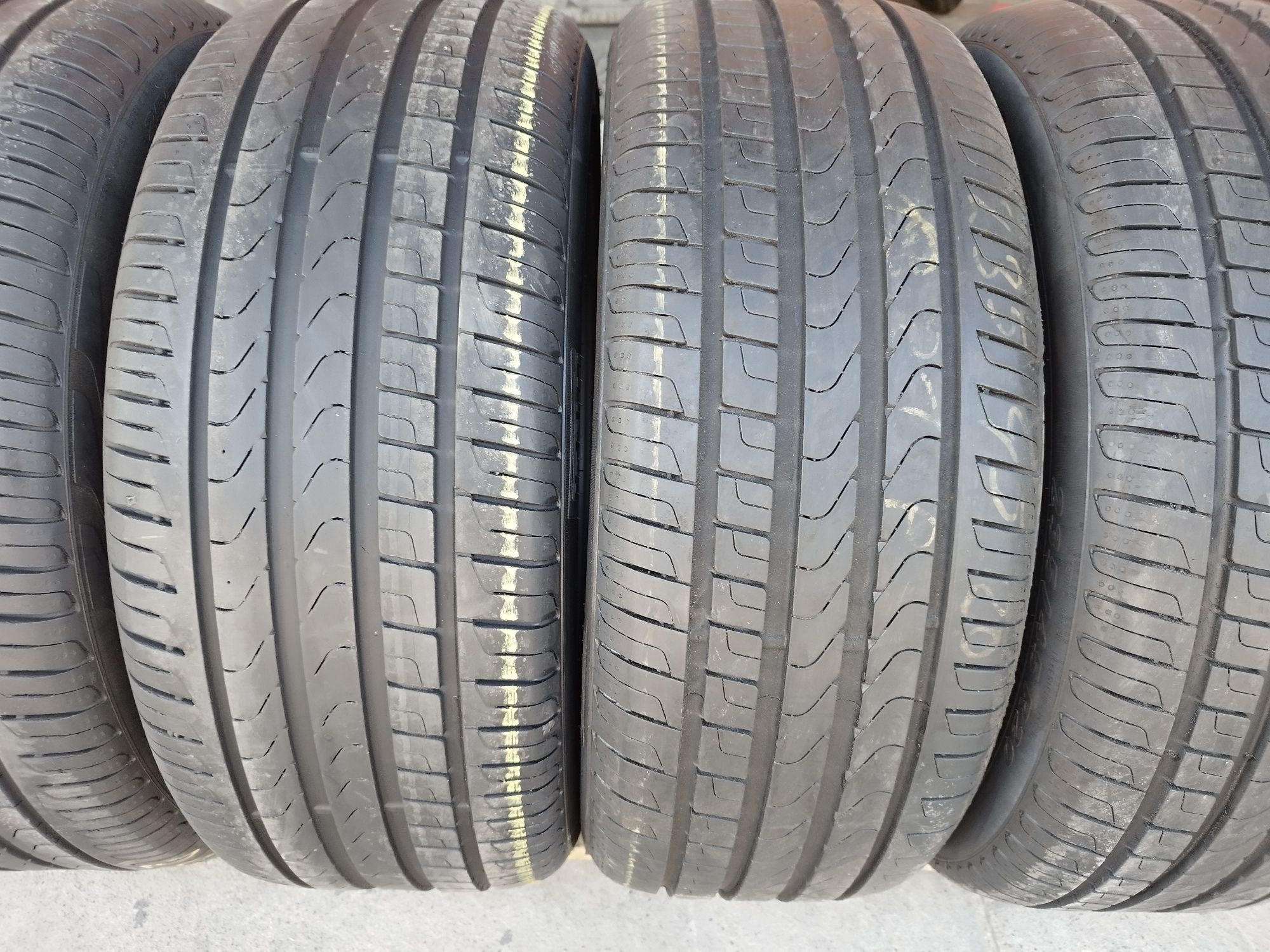 4 anvelope de vară Pirelli fata 235/45/20 spate 255/40/20