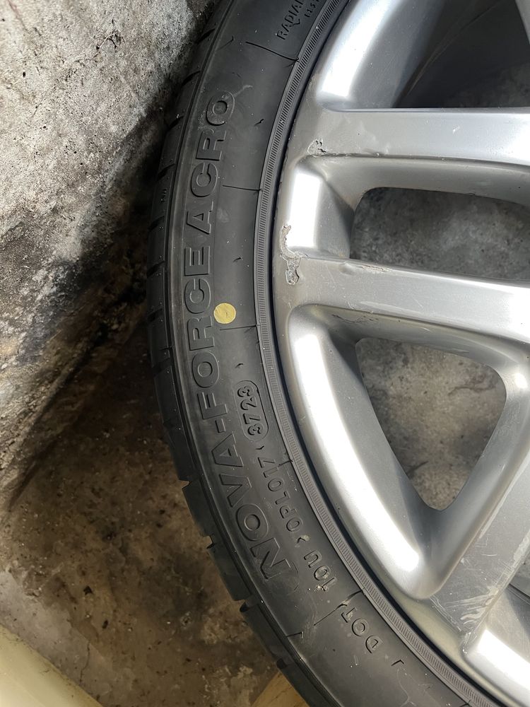 255/40R19 летни гуми