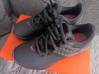 Маратонки Nike Air Max Bella TR 4
Nike Маратонки Air Max Bella T