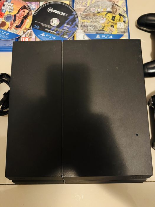 Sonny PS4 Fat perfect functional cu sigilii nu a fost umblat in el dis