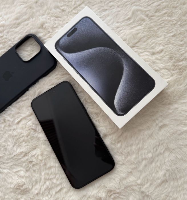Vand iPhone 15 Pro Max 256GB Garantie !!