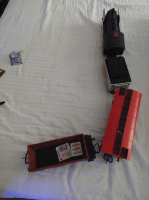 Tren, șine, cu baterii, functional