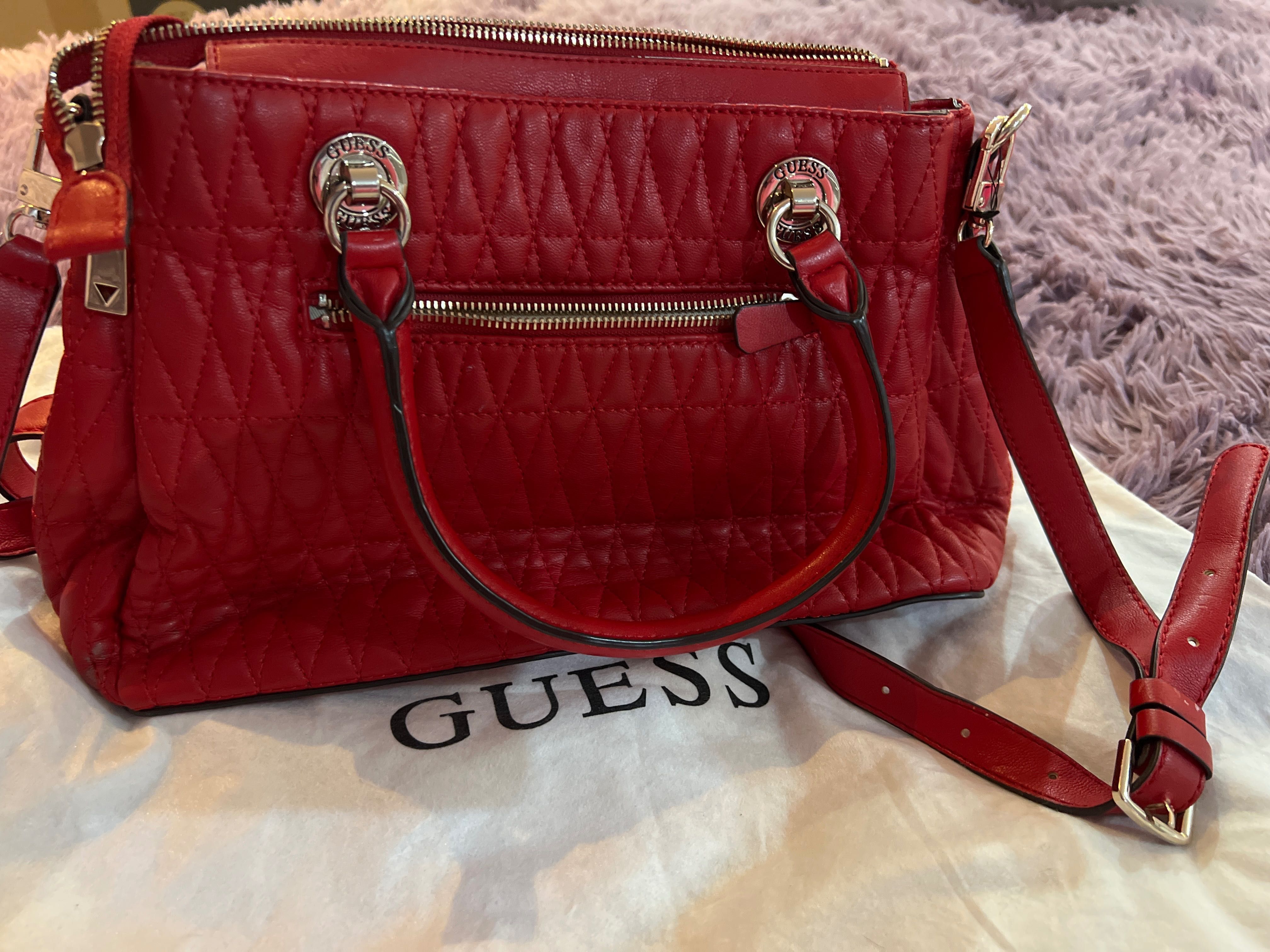 Дамска оригинална чанта Guess