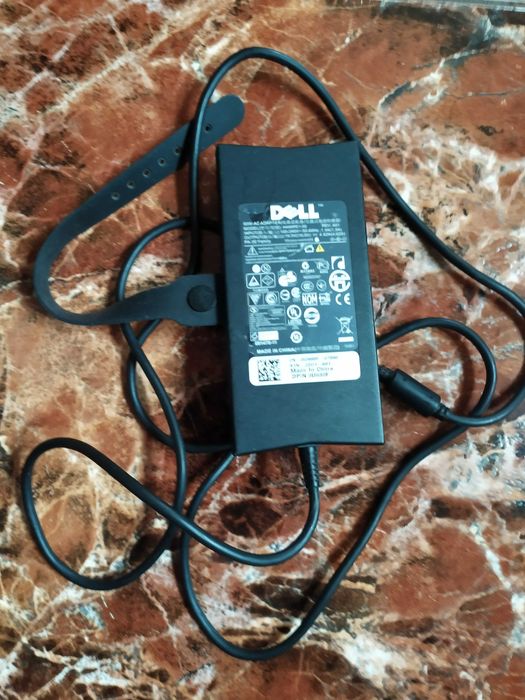 Sursa profi 4,62 Amperi 19,5V