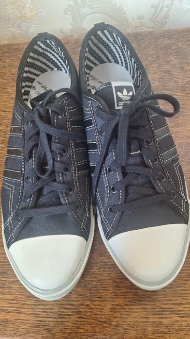 Adidas красовка. Женский обувь