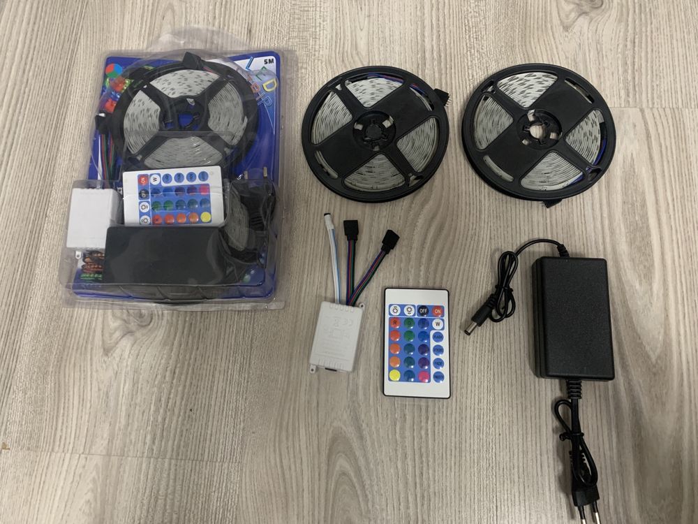 Banda  Led RGB multicolora de 10m, cu telecomanda