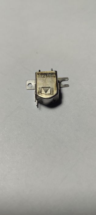 Маяк-240с2 с родной акустикой.