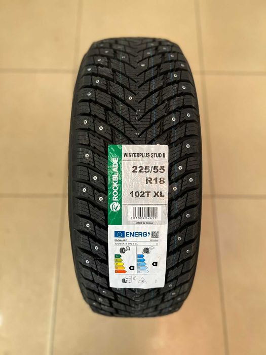 225/55 R18 ROCKBLADE winterplus stud II шипованные
