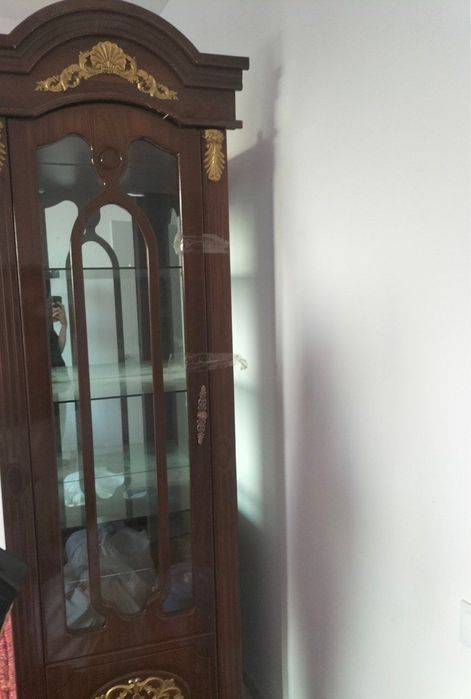 Spalniy va zal garnitur mebellar sotiladi holati yaxshi