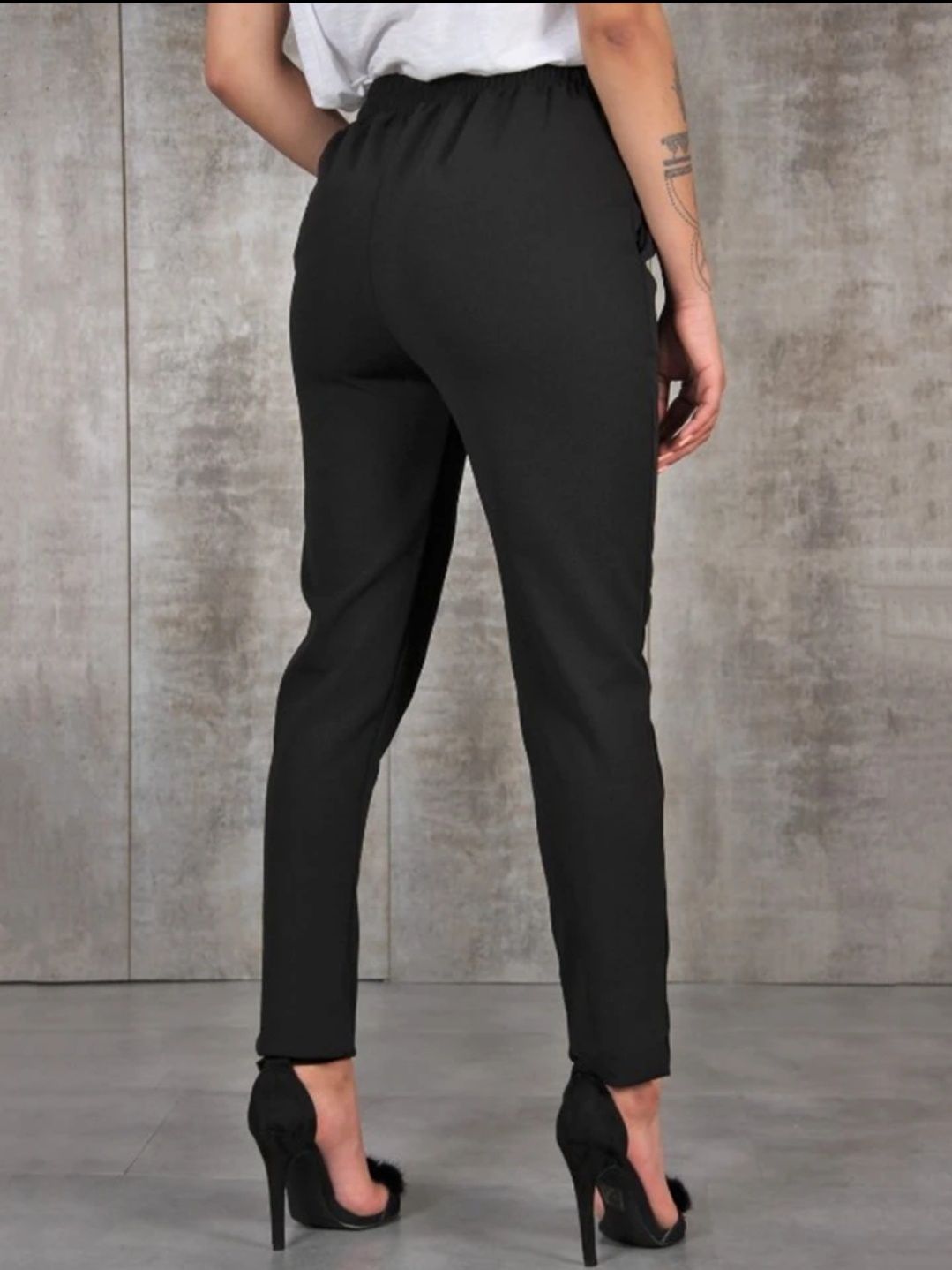 Нов дамски спортно елегантен панталон - размер М