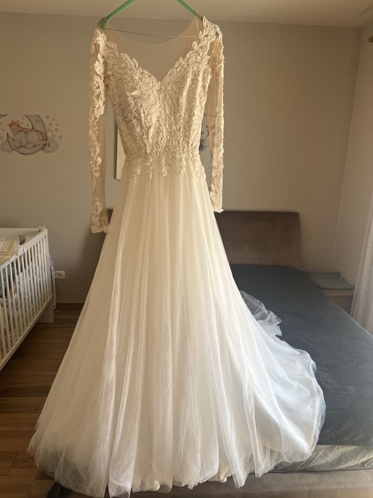 Rochie de mireasa, tip A