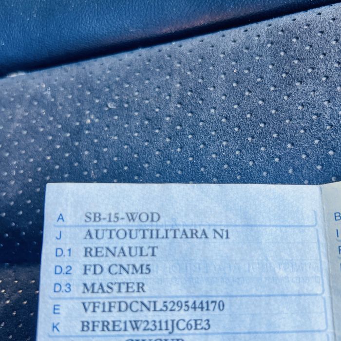 Dezmebrez,Vand ,Renault Master 2003 !ambreaj defect!