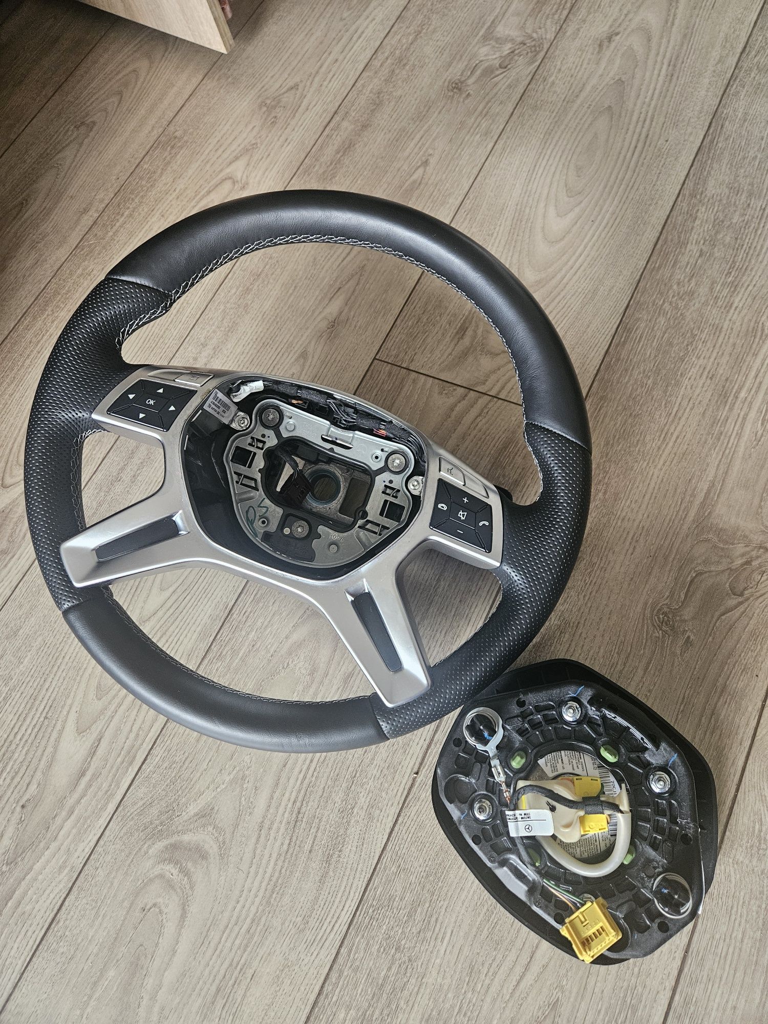 Волан + еърбег Mercedes ML W166 2012–2015 оригинал