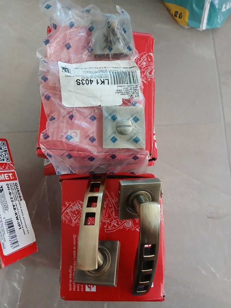Manere usa  Quadra