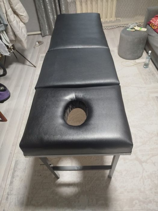 Продам новую массажную кушетку