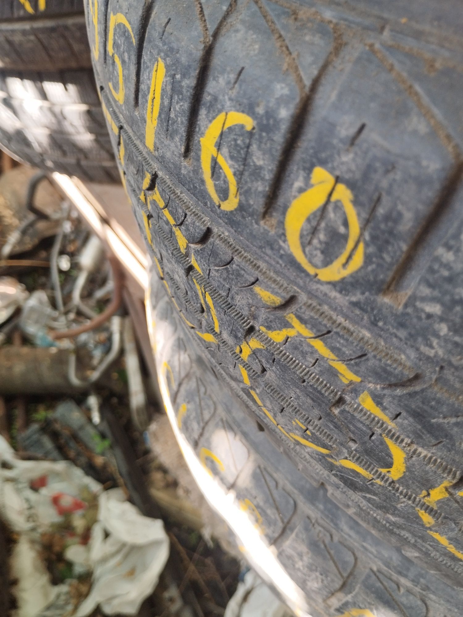 195/60 R15 летний комплект резины шины