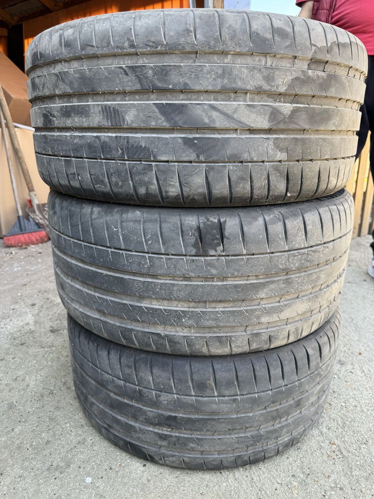 255 40 r20 michelin