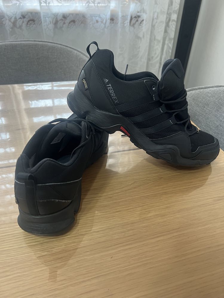 Маратонки adidas TERREX 45 1/2 номер