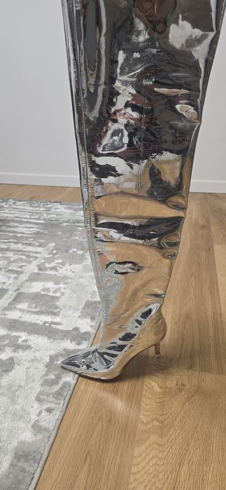 Cizme Faiblesse piele 100% si lac,nr 40,purtate 1 data la cate 1 even