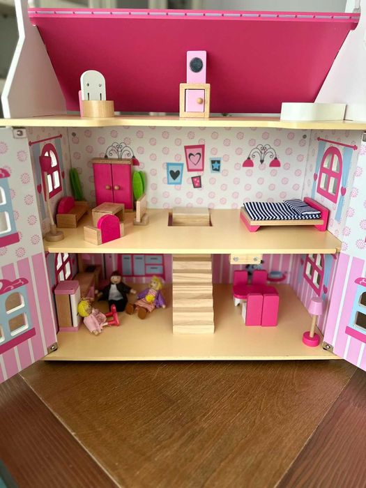 Дървена къща за кукли, Tooky toy