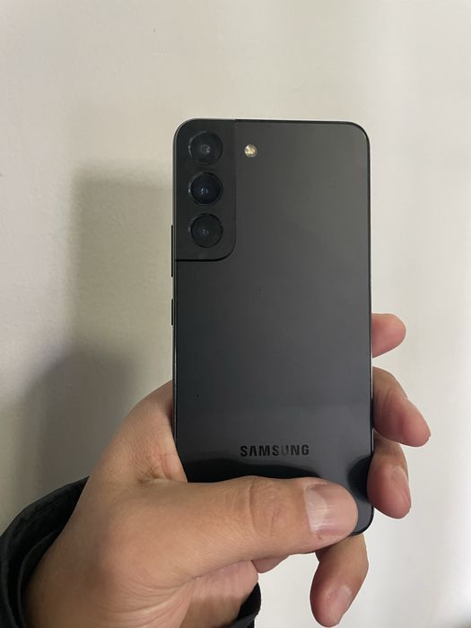Samsung S22 8/256 идеальный