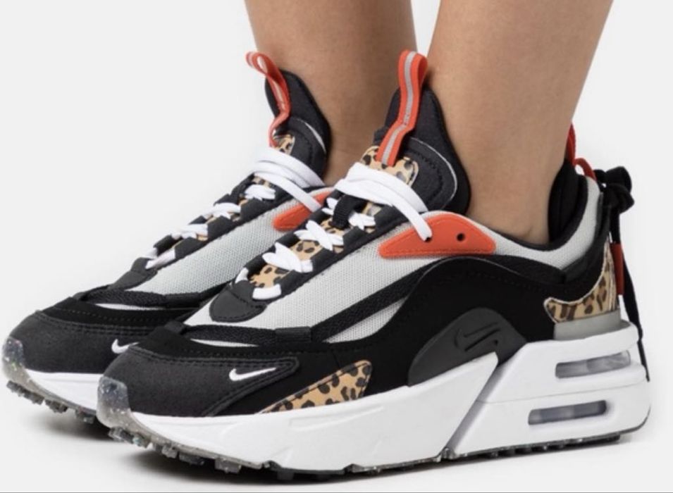 Различни видове спортни обувки