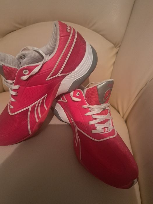 Adidași Reebok nr 40 impecabili
