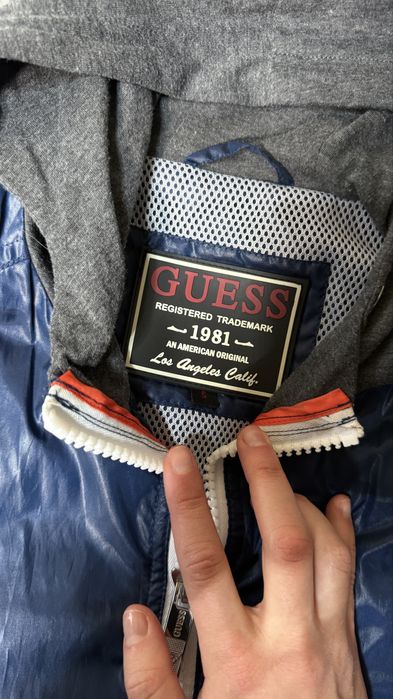 Geaca guess marimea S